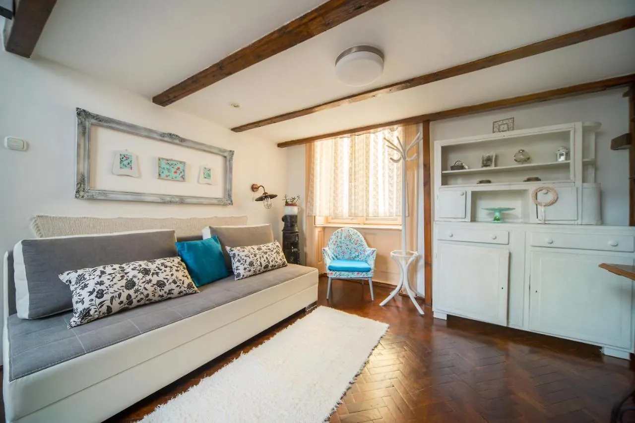 Agria Vintage Apartman 에게르
