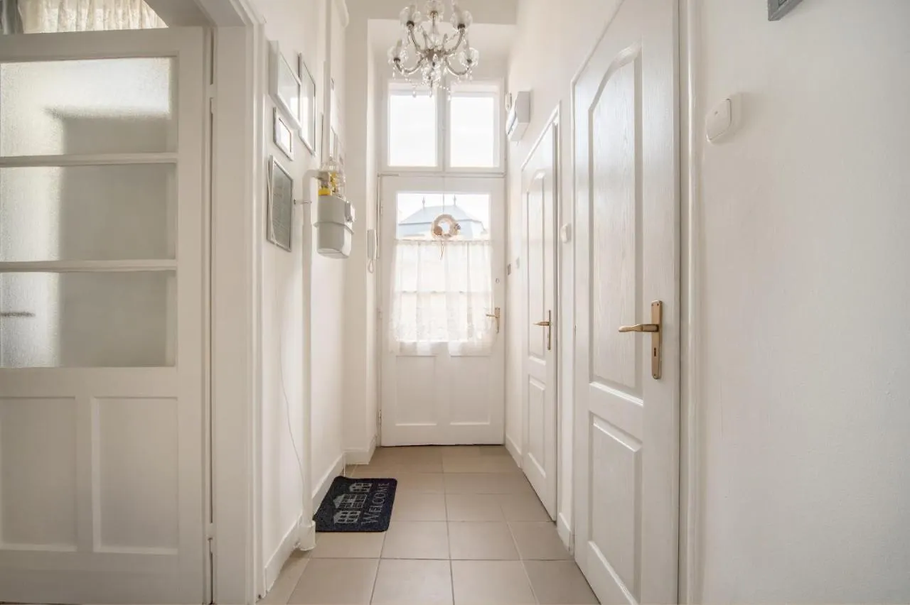 Agria Vintage Apartman Eger Apartment
