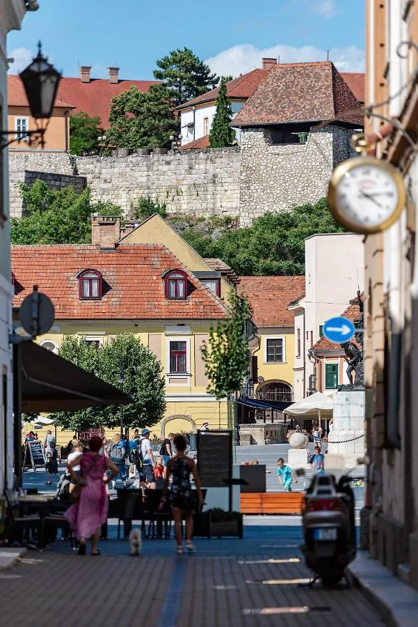 Apartment Agria Vintage Apartman Eger Hungary